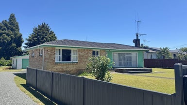 127 Scott Street, Leamington, Cambridge - Carousel 1