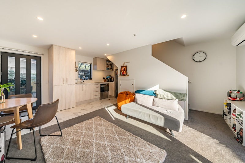 7/97 Whites Line East, Waiwhetū, Lower Hutt - Carousel 2