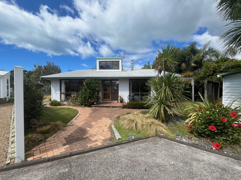 2/27 MOTUORA Road, Manly, Auckland - Carousel 1