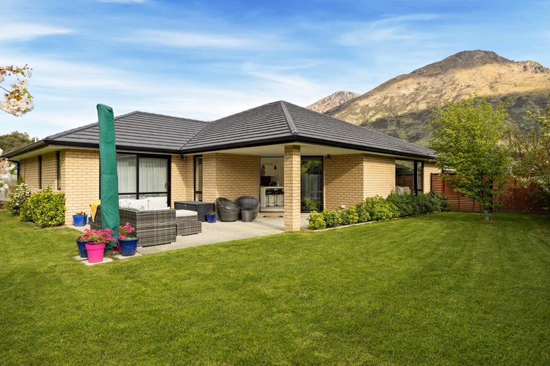 33 Woodstock RD, Lower Shotover, QUEENSTOWN - Carousel 15