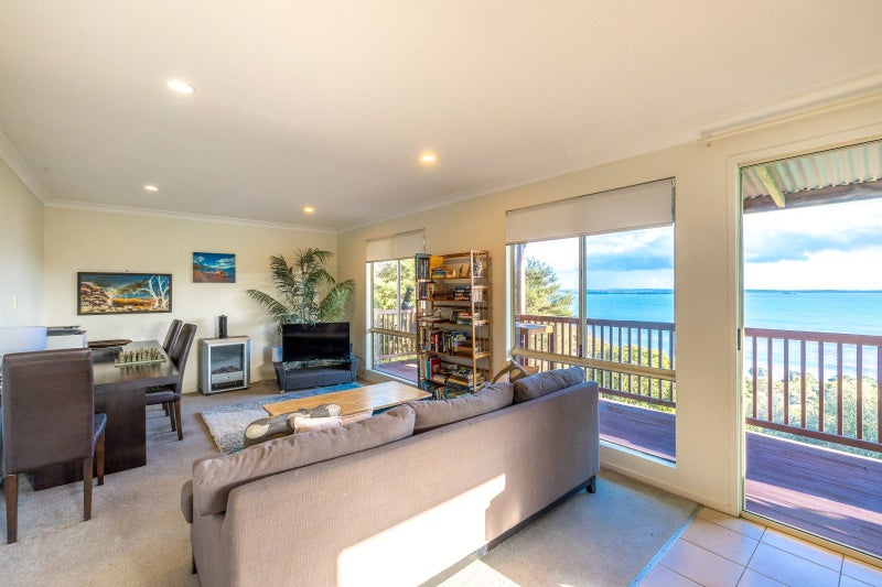 40 Okoka Road, Omiha, Waiheke Island - Carousel 1