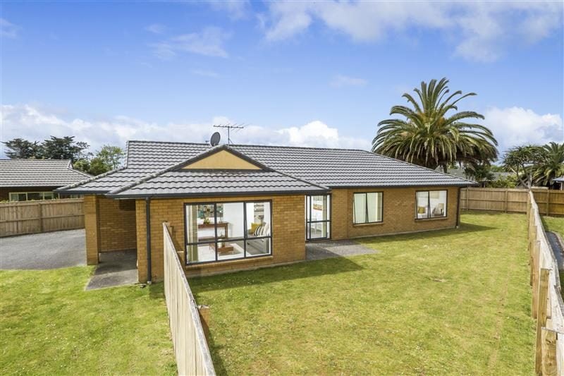66 Wattle Farm Road, Wattle Downs, Auckland - Carousel 8