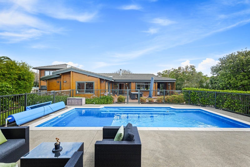 45 Sunny Crescent, Huapai, Kumeu - Carousel 2