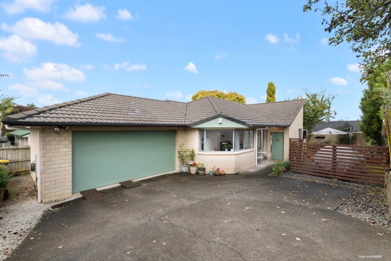 34A Abercrombie Street, Howick, Auckland - Carousel 1