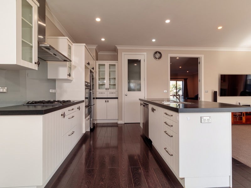 20 Pacific Avenue, Poraiti, Napier - Carousel 2