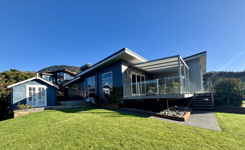 33 Harbour View Heights, Picton - Carousel 2