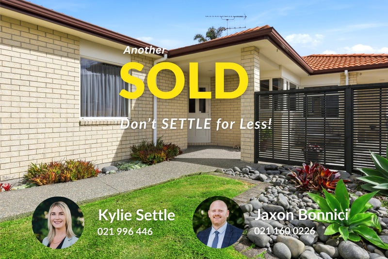 14 Chesterfield Way, Orewa, Orewa - Carousel 1