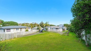 62 Mary Dreaver Street, New Windsor, Auckland - Carousel 1