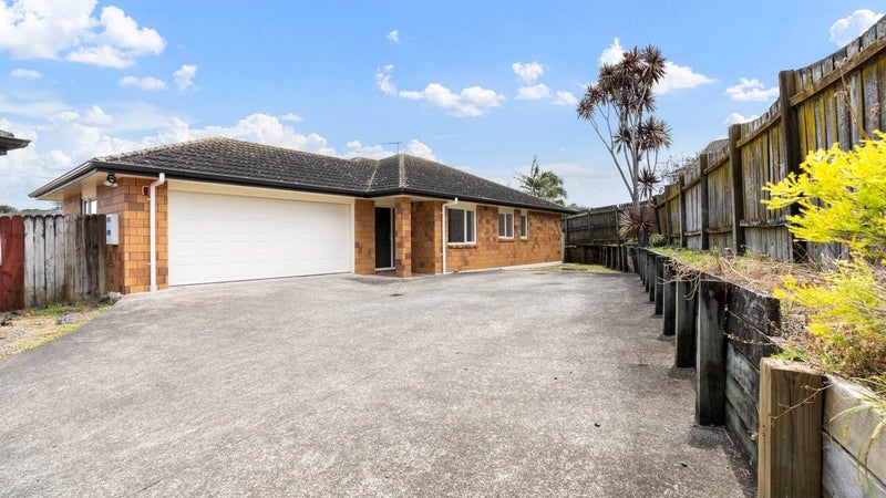 33C Everglade Drive, Goodwood Heights, Auckland - Carousel 1