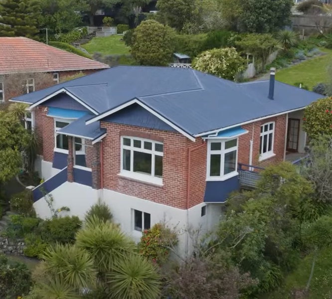 8 Merchiston Street, Andersons Bay, Dunedin - Carousel 1