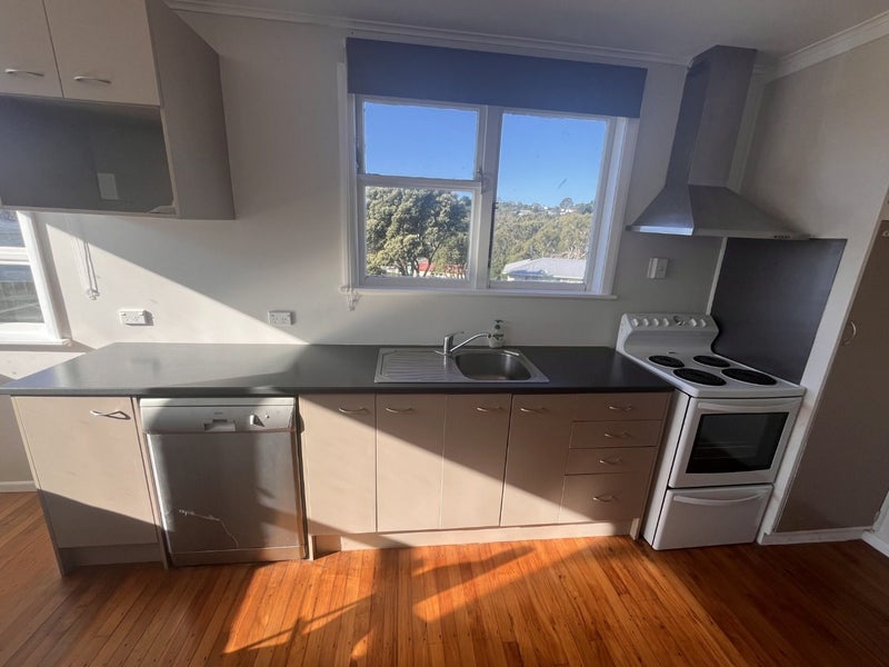 3 Beauzami Crescent, Ascot Park, Porirua - Carousel 2