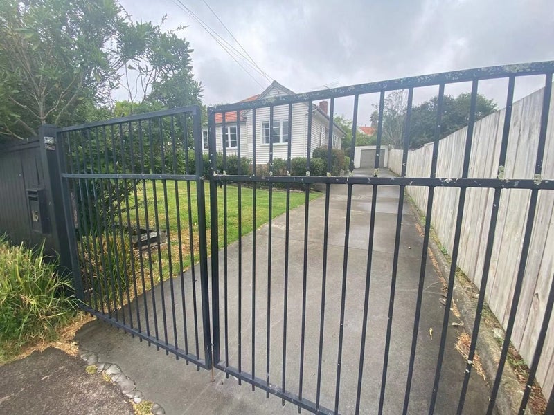 16 Ewenson Avenue, One Tree Hill, Auckland - Carousel 1