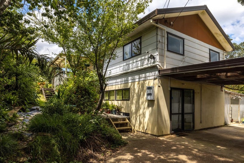 46 Wharf Road, Ostend, Waiheke Island - Carousel 1