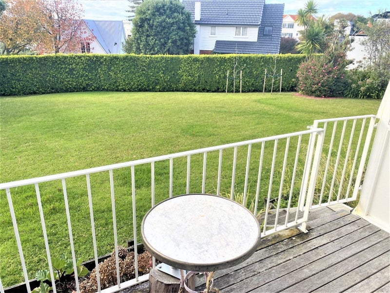 1/12 Burrows Avenue, Parnell, Auckland - Carousel 1