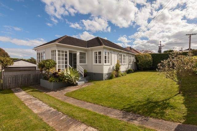 2 Gosport Place, Onehunga, Auckland - Carousel 1
