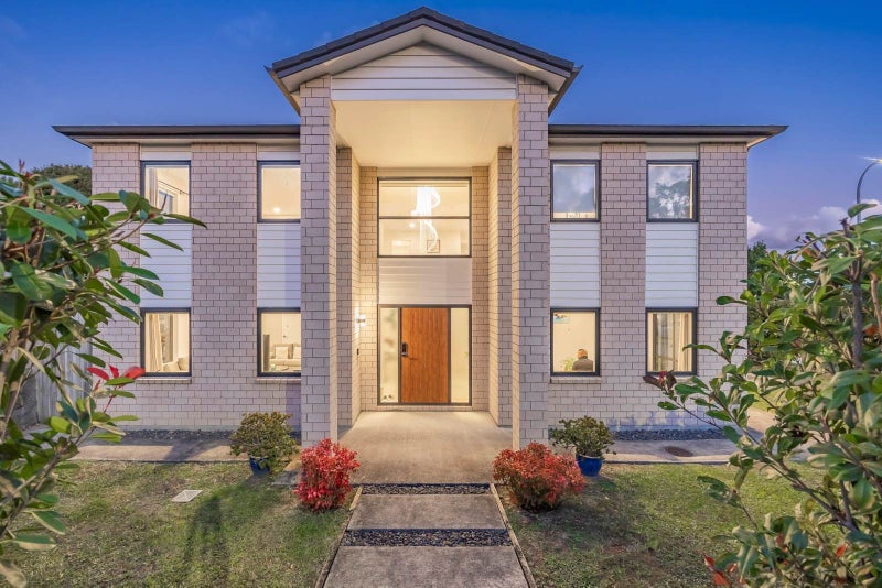 46 Kurnell Drive, Botany Downs, Auckland - Carousel 1