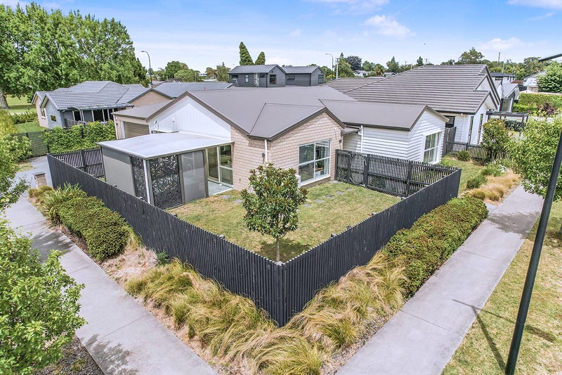 5 Voight Avenue, Chartwell, Hamilton - Carousel 1