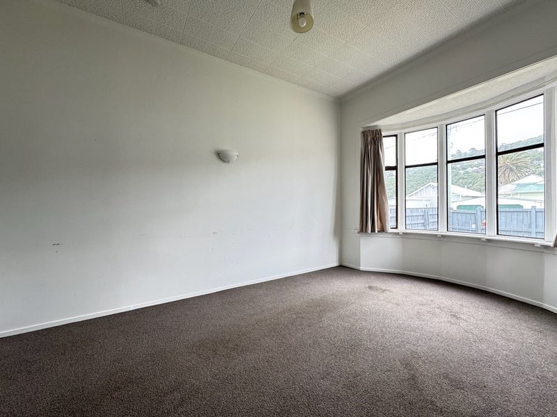 173 Onepu Road, Lyall Bay, Wellington - Carousel 2