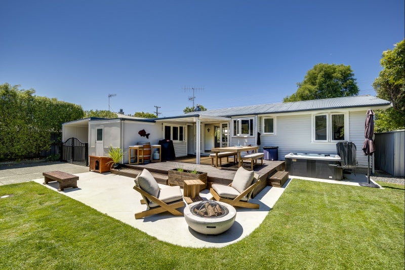 513 Main North Road, Bay View, Napier - Carousel 1