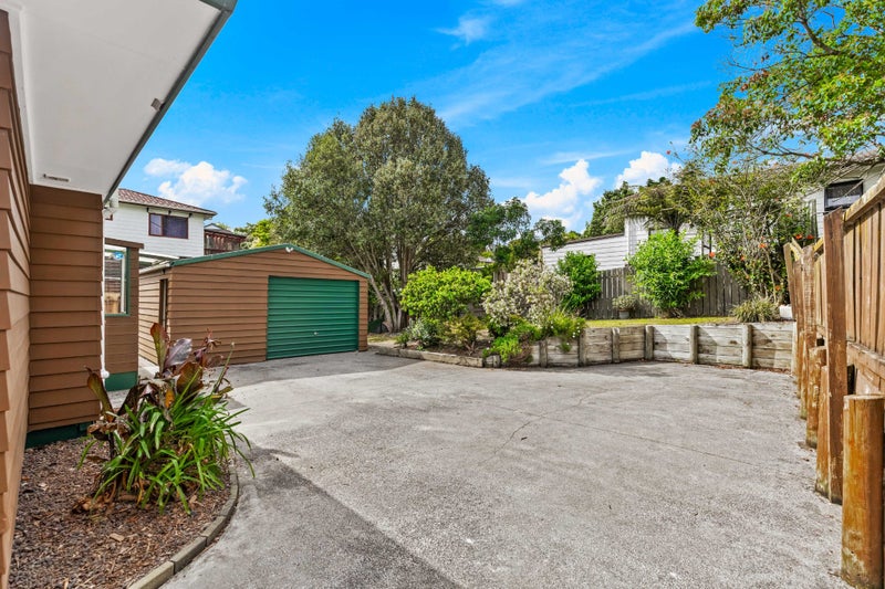 82 Kamara Road, Glen Eden, Auckland - Carousel 2