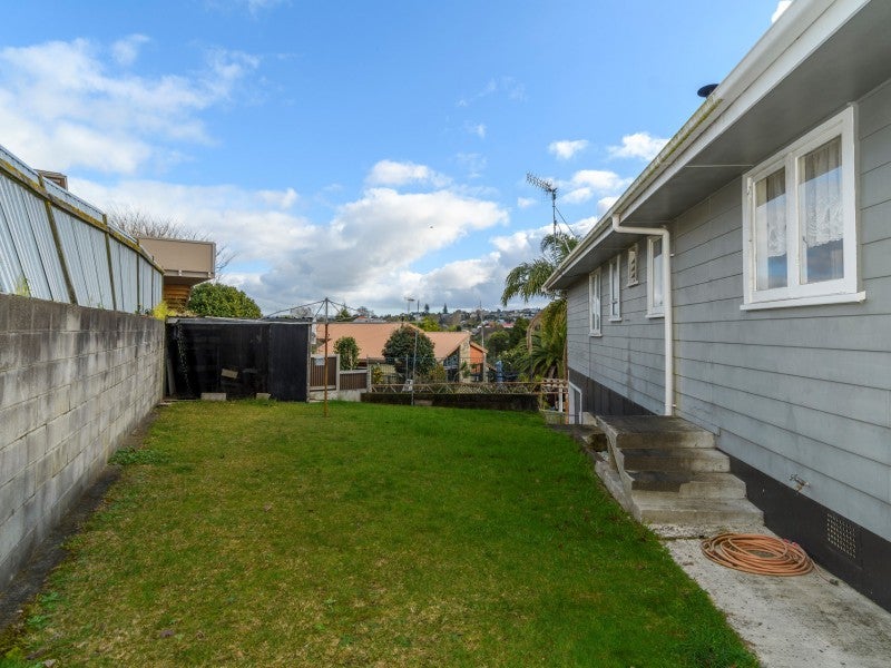 164B Kingswood Road, Brookfield, Tauranga - Carousel 19