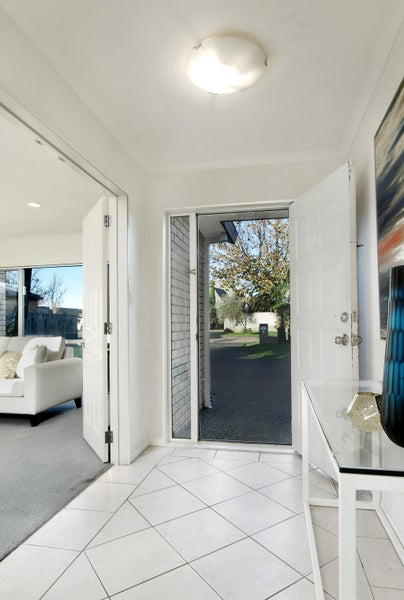 17 Nier Place, East Tamaki Heights, Auckland - Carousel 2
