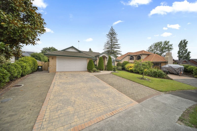 20 Yarlside Place, Northpark, Auckland - Carousel 1