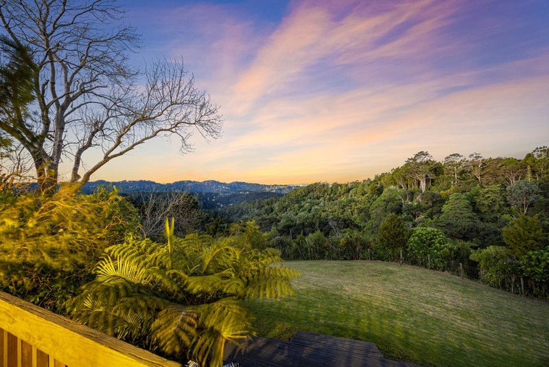 3 Laingfield Terrace, Laingholm, Auckland - Carousel 1