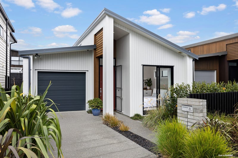 70 Bomb Point Drive, Hobsonville, Auckland - Carousel 1