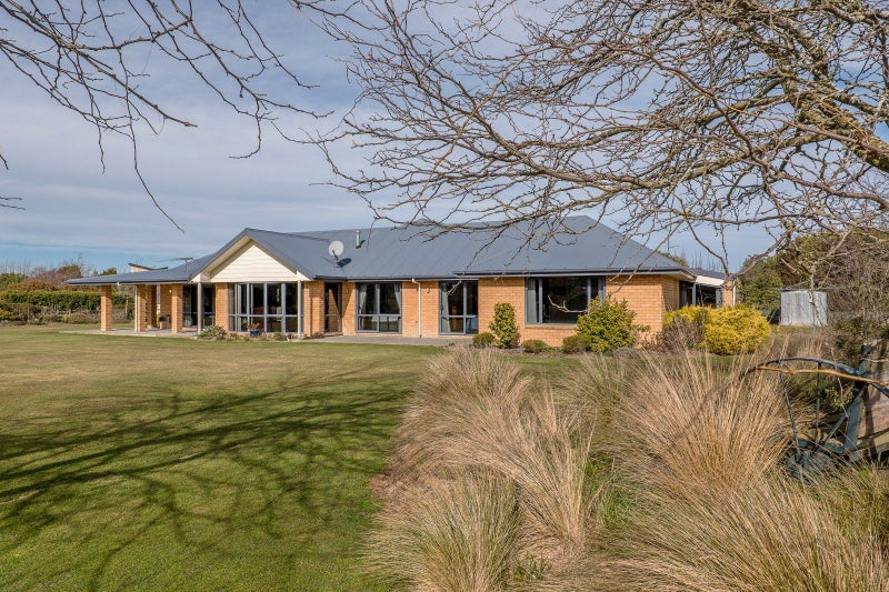 10 Piako Drive, Darfield, Darfield - Carousel 1