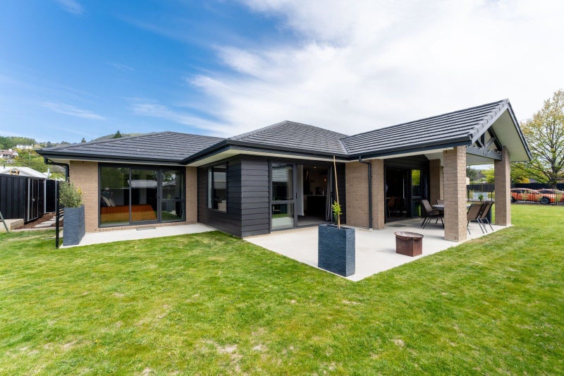 29 Cemetery Road, East Taieri, Mosgiel - Carousel 1