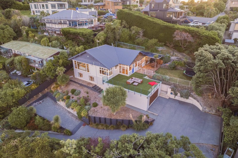 94 Mount Pleasant Road, Mount Pleasant, Christchurch - Carousel 1