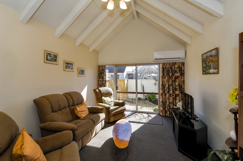 56D Oxford Street, South Dunedin, Dunedin - Carousel 2