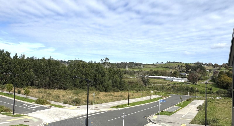 161 Henwood Road, Westgate, Auckland - Carousel 16
