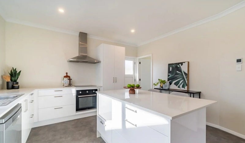 56 Brentwood Street, Trentham, Upper Hutt - Carousel 2