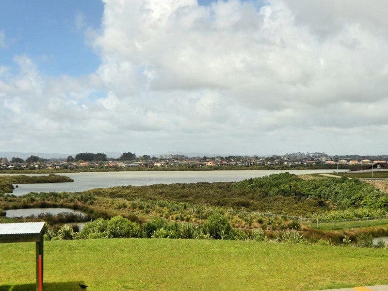 50 Kaimoana Street, Weymouth, Auckland - Carousel 13