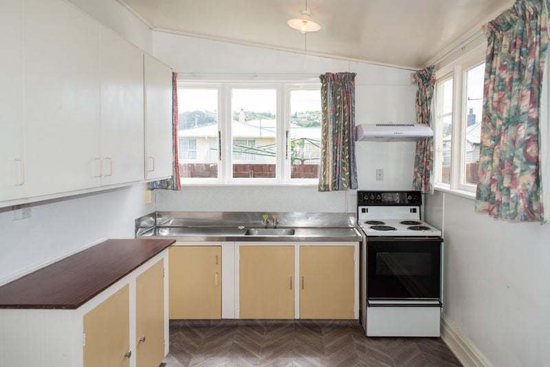 43 Nelson Street, Forbury, Dunedin - Carousel 2