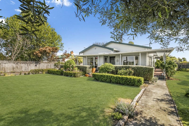 55 Monument Road, Papakura - Carousel 1