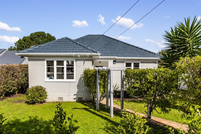 1 Massey Avenue, Greenlane, Auckland - Carousel 1