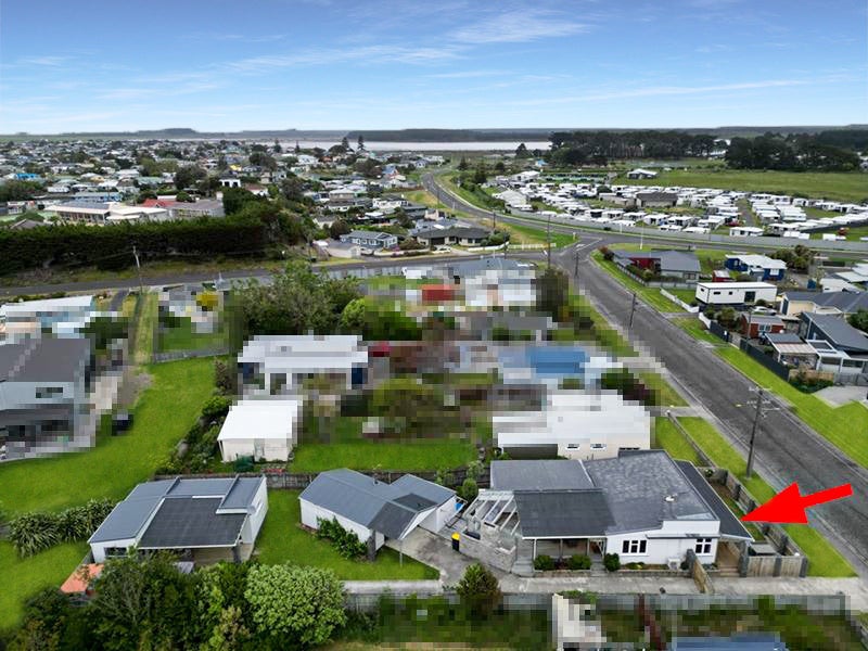 51 Nash Parade, Foxton Beach, Foxton - Carousel 35