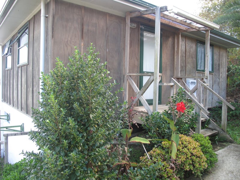 16 Stewart Street, Raglan - Carousel 14