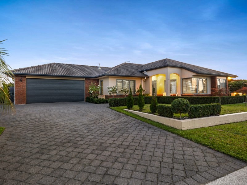 22 Manor Park Drive, Pyes Pa, Tauranga - Carousel 2