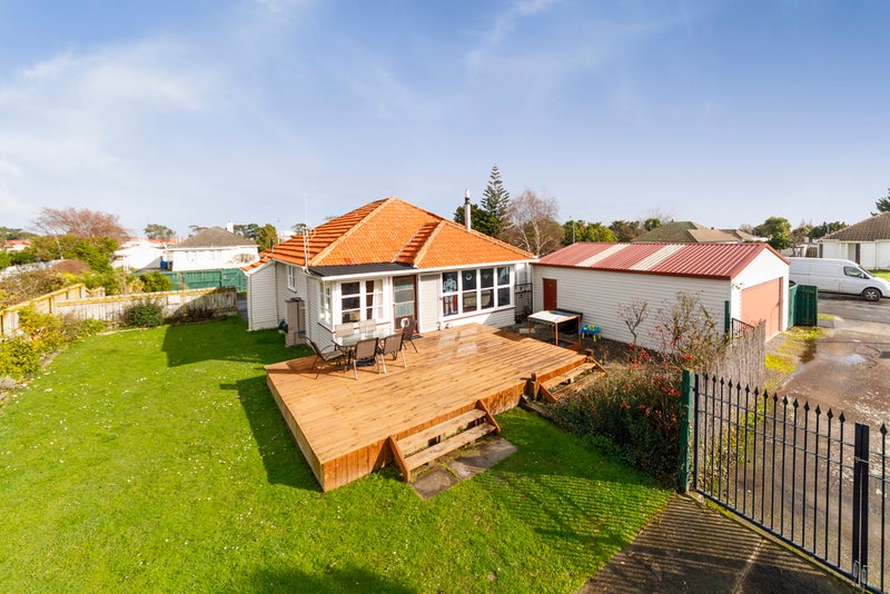 15 Tweed Street, Roslyn, Palmerston North - Carousel 2