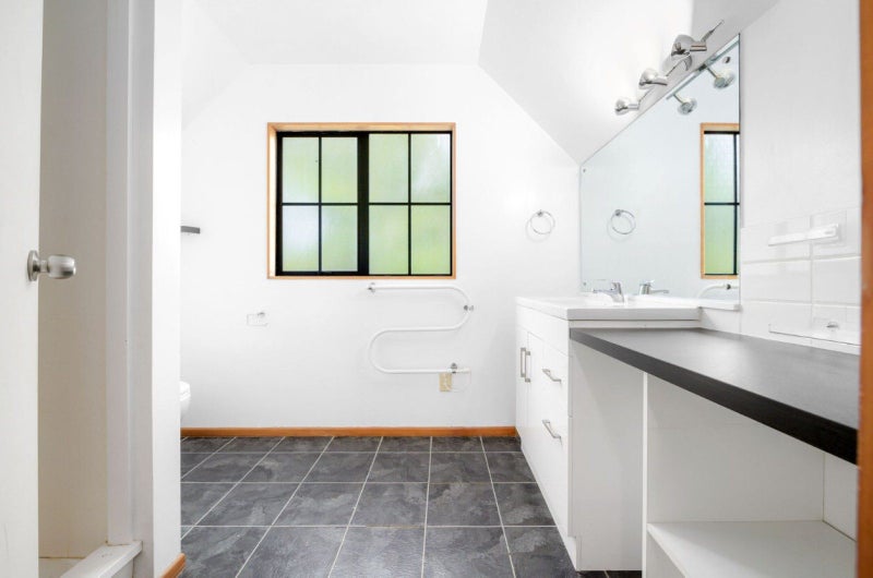 63 Houchens Road, Glenview, Hamilton - Carousel 11