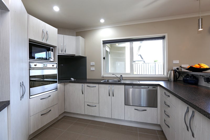 22 Edwards Street, Frimley, Hastings - Carousel 2