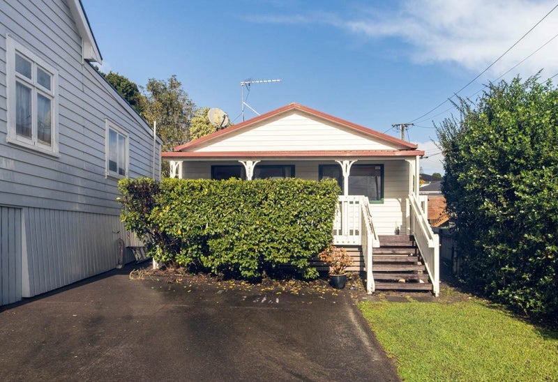 408 West Coast Road, Glen Eden, Auckland - Carousel 5