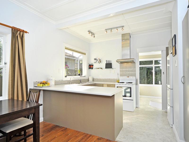 69 Lyndhurst Street, Takaro, Palmerston North - Carousel 2