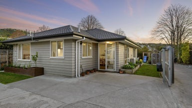 11 Bowenvale Avenue, Cashmere, Christchurch - Carousel 1