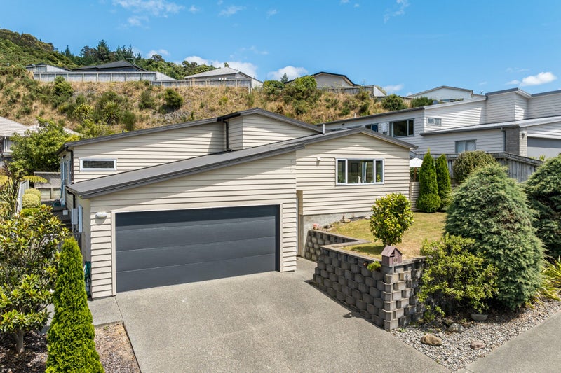 66 Staithes Drive North, Whitby, Porirua - Carousel 2