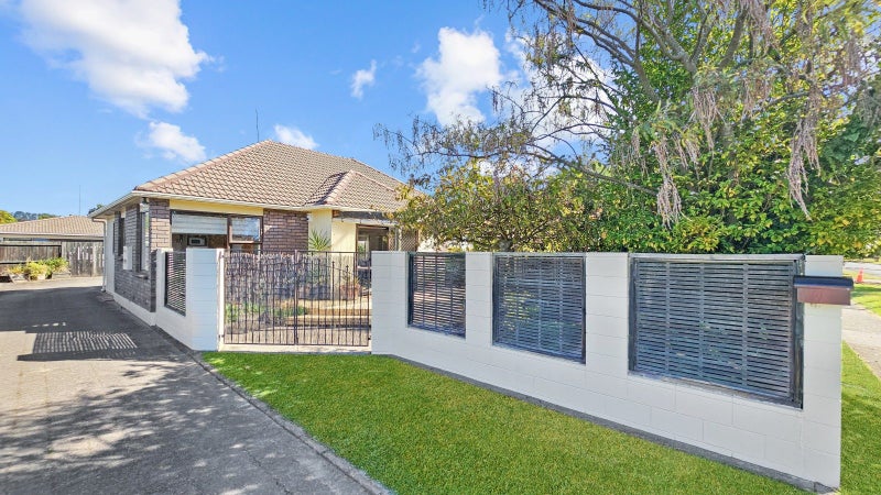 38A Holland Street, Glenholme, Rotorua - Carousel 1